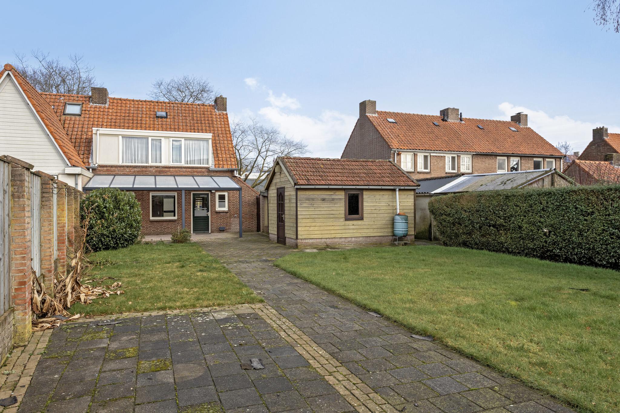 Achterkant woning vanaf links, Zijlstraat 16 Heeswijk-dinther