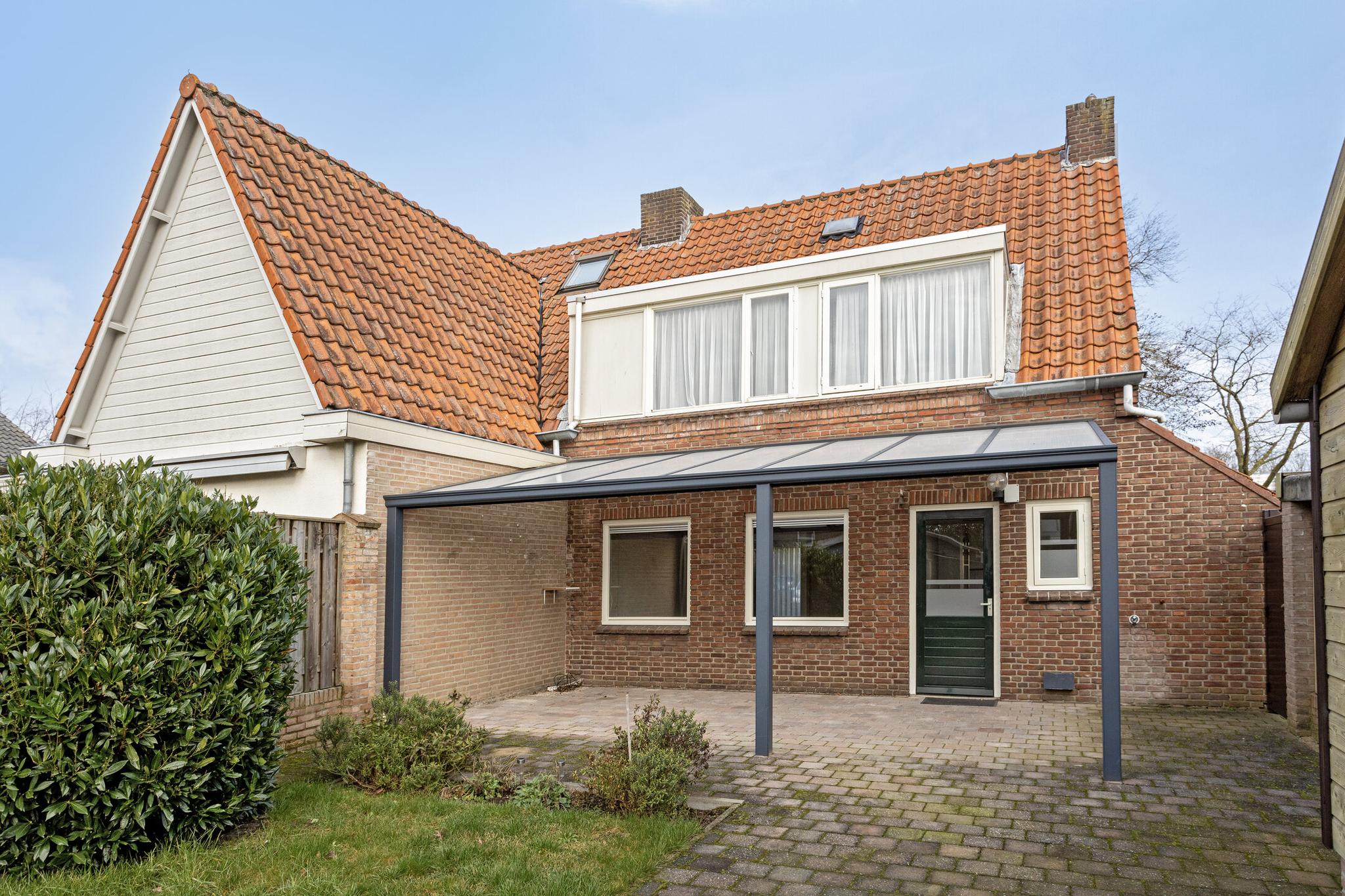 Achterkant woning vanaf rechts, Zijlstraat 16 Heeswijk-dinther