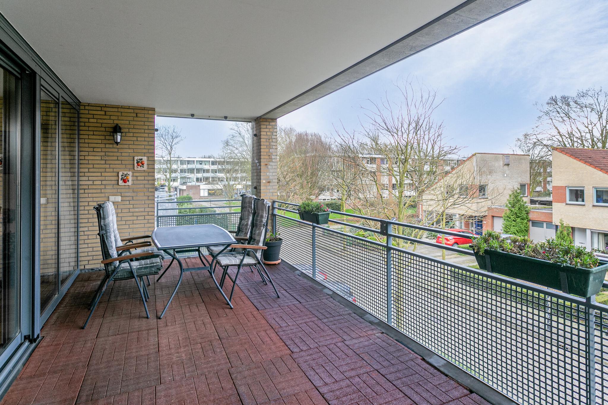 Balkon links, Christiaan Kannemansstraat 31 Rosmalen