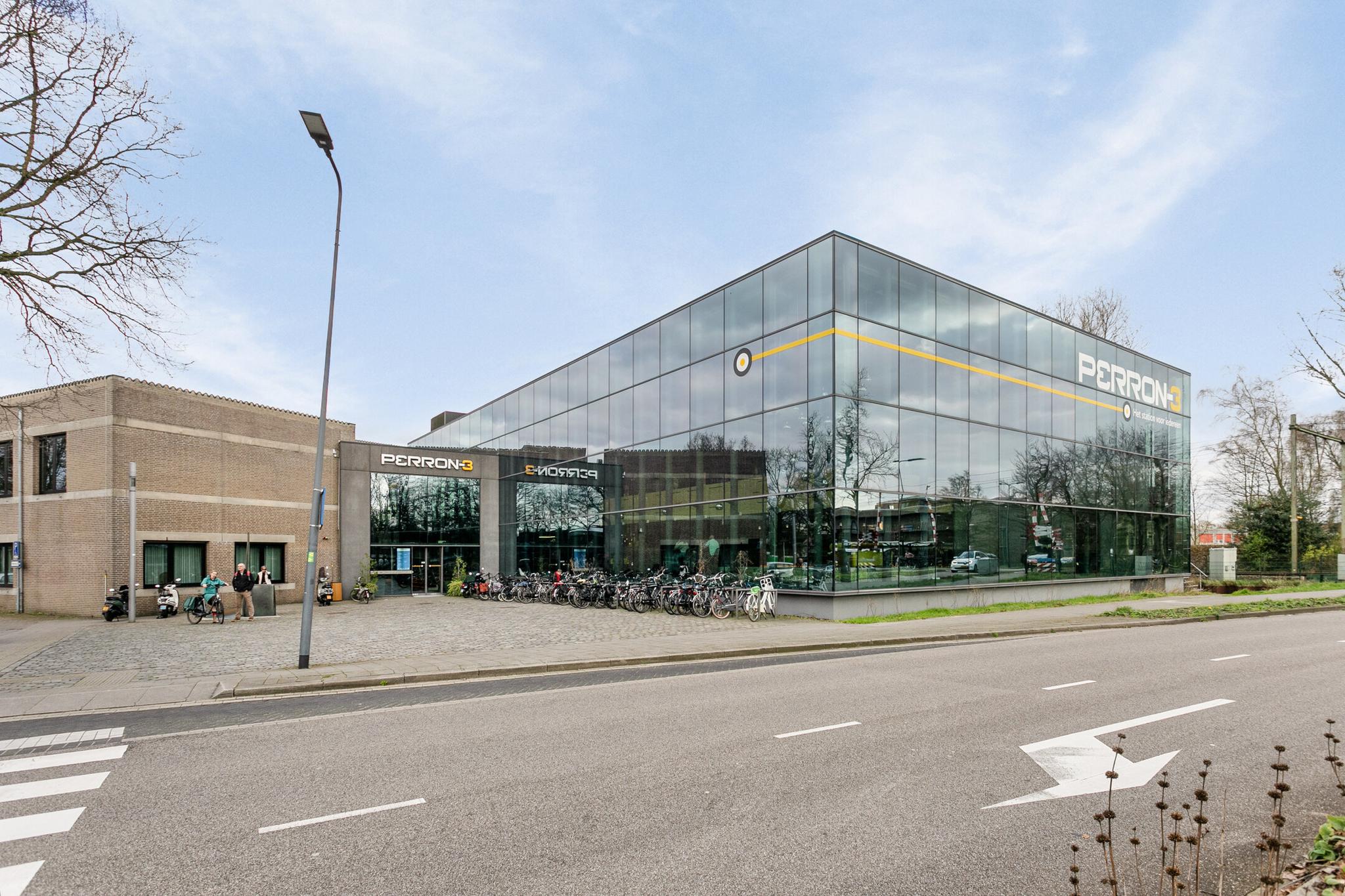 Perron 3 Rosmalen, Deken van Roestellaan 43 Rosmalen