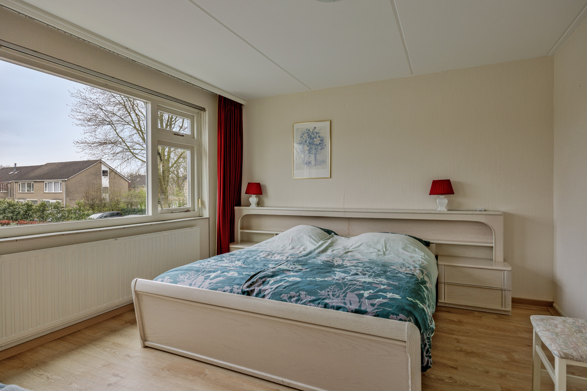 Slaapkamer 1 richting bed, Willem Elsschotstraat 21 Rosmalen