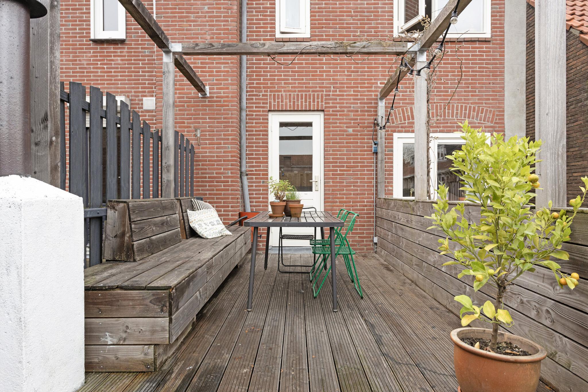 Dakterras richting woning, Esdoornstraat 9 's-Hertogenbosch