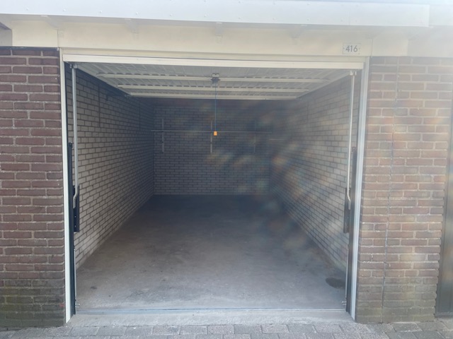Garagebox met open deur, Maassingel 416 0ong 's-Hertogenbosch