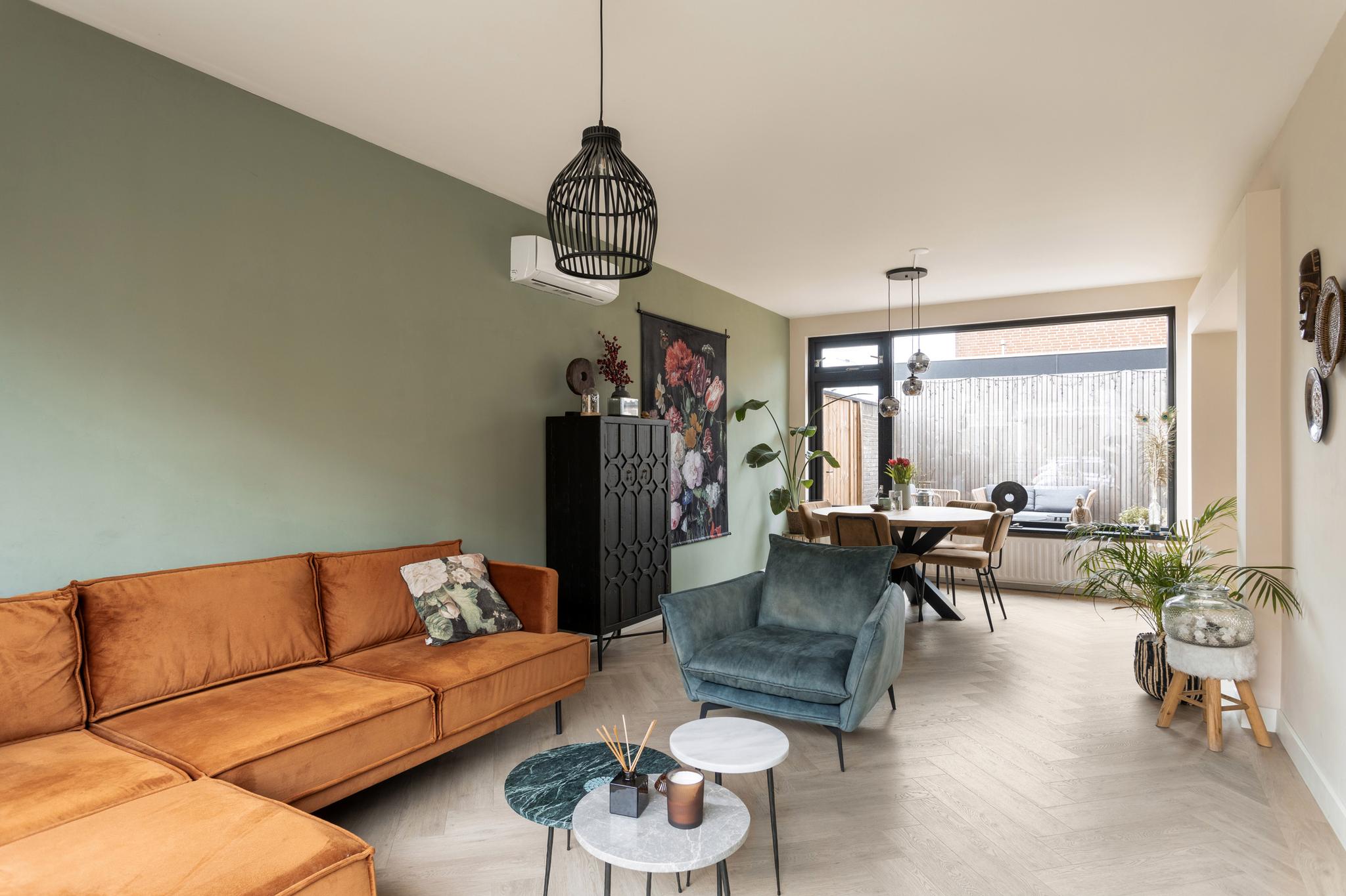 Woonkamer richting eettafel, Michiel de Ruyterstraat 23 's-Hertogenbosch