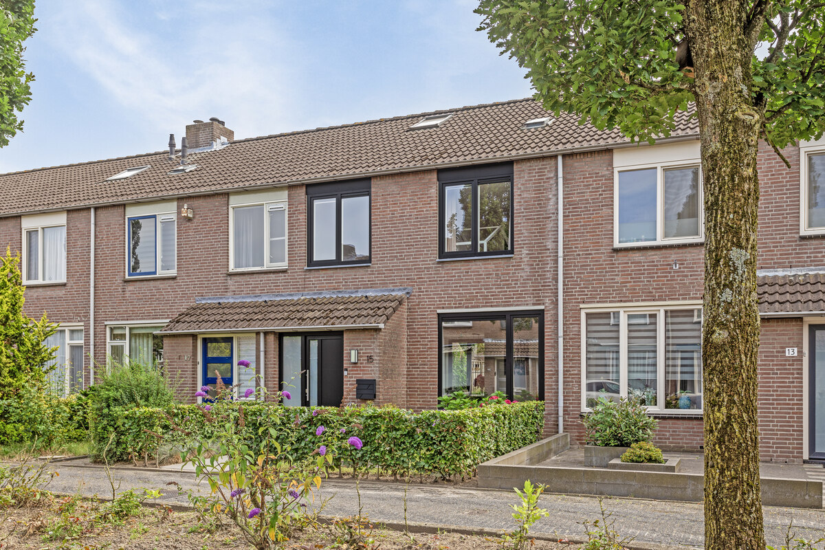 Hofstedenlaan 15 in 's-Hertogenbosch